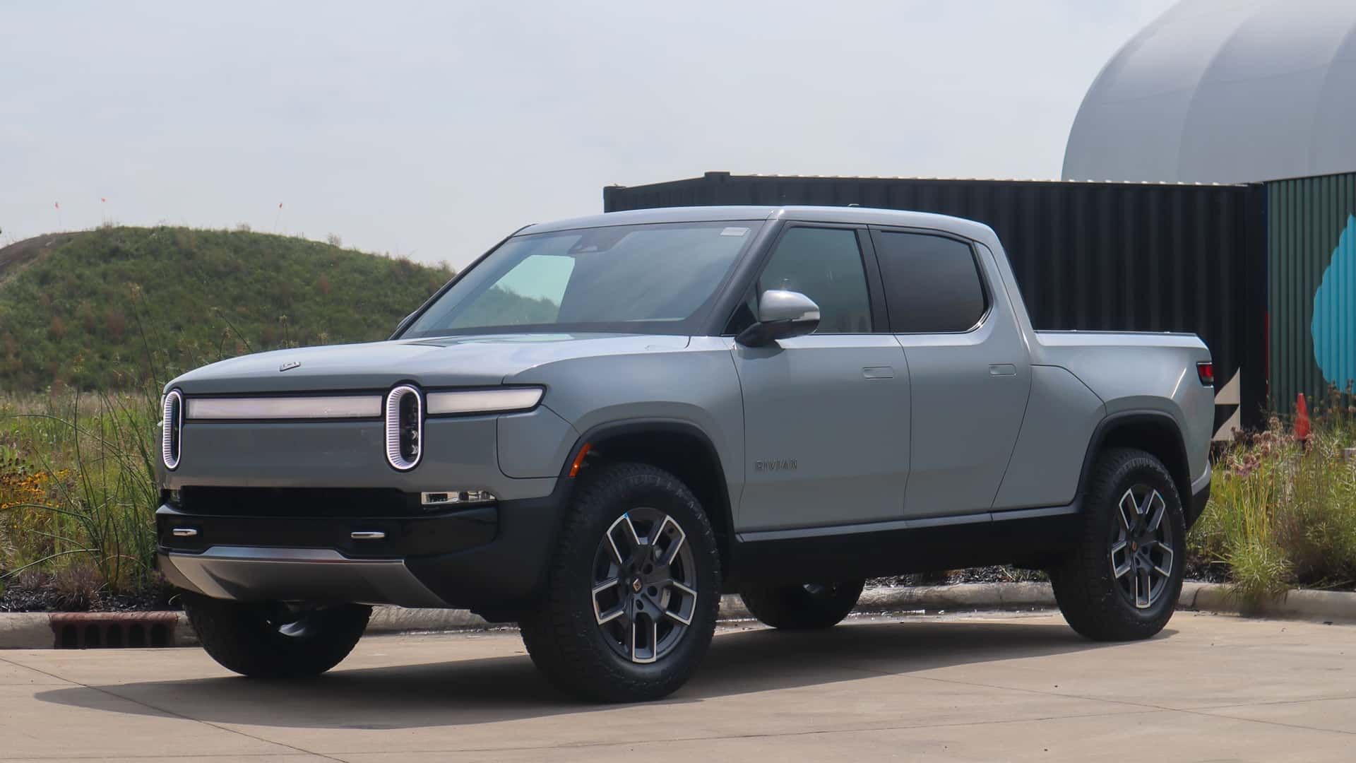 Rivian Leasing Program Launching Next Week But Only For The R1T