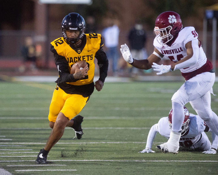 Oak Grove holds off Starkville comeback, wins first MHSAA 7A football