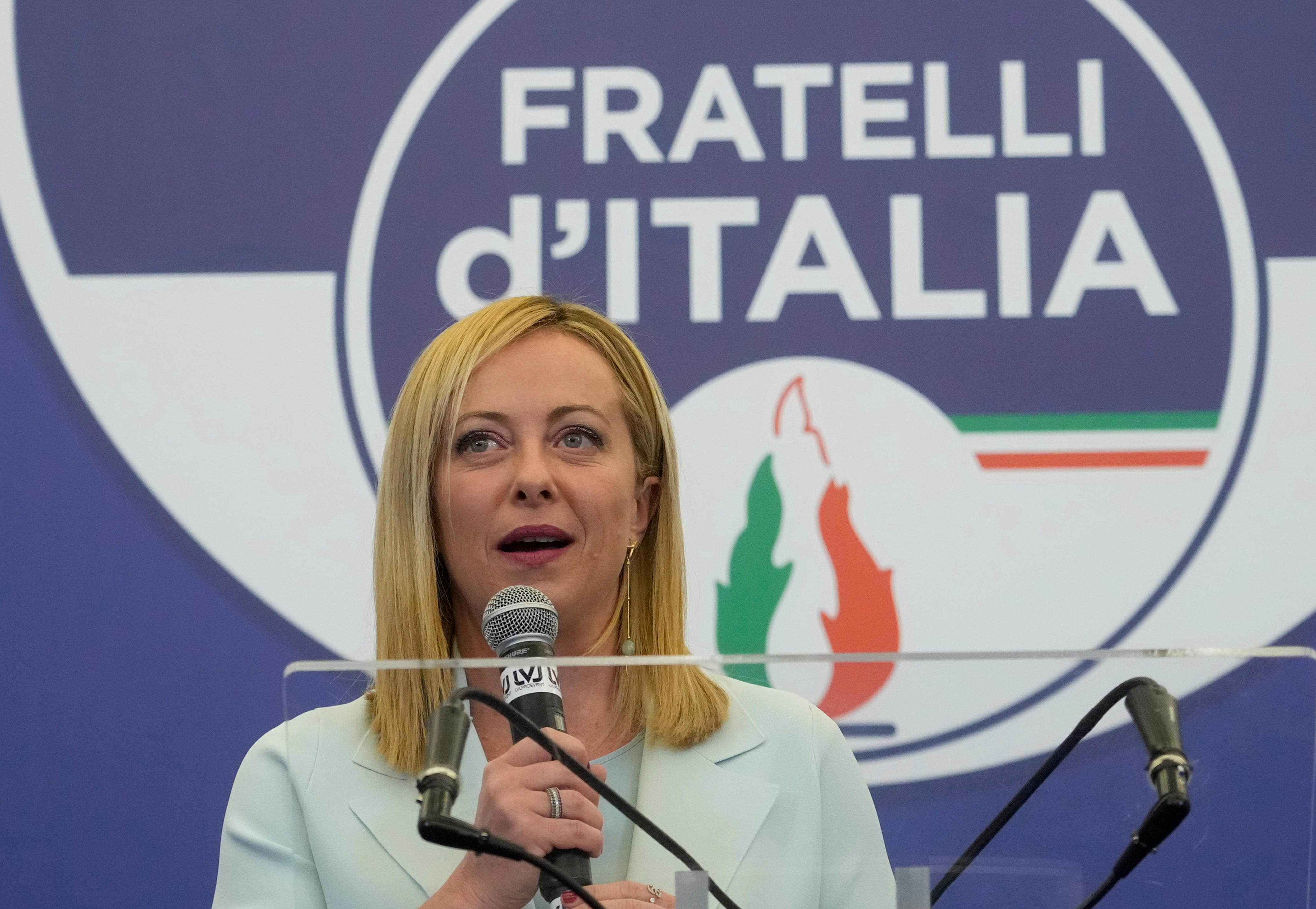 мелони италия политик