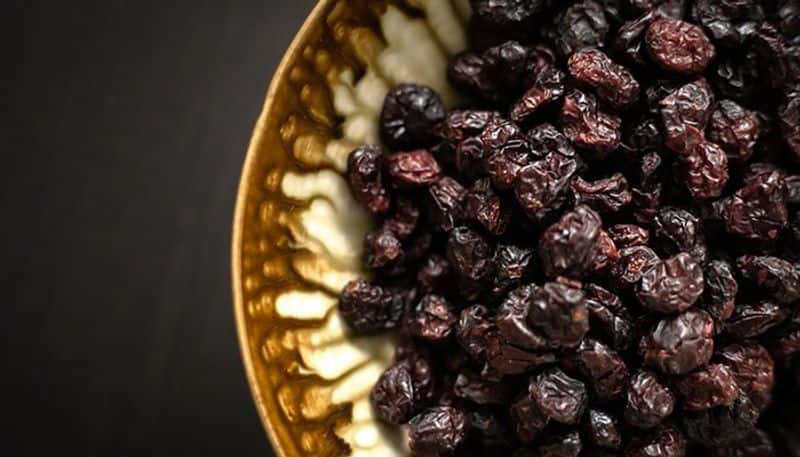 Health Hazards: 5 dangerous side effects by over consumption of Raisins