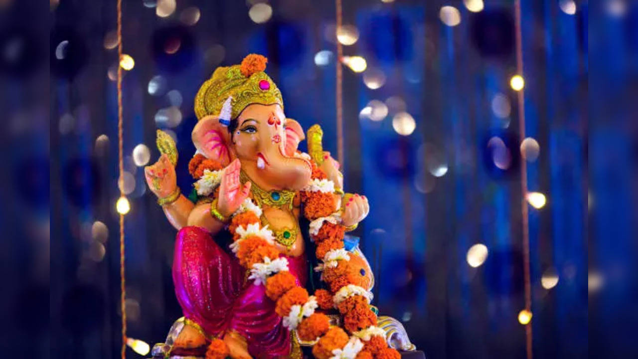 next bank holiday, ganesha chaturthi 2023: are your banks closed on september 19? know here - full list