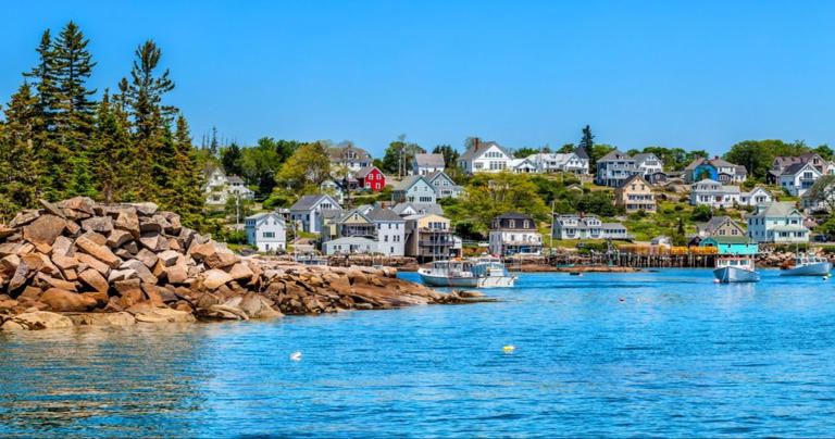 10 Of The Most Beautiful Downtowns To Visit In Maine