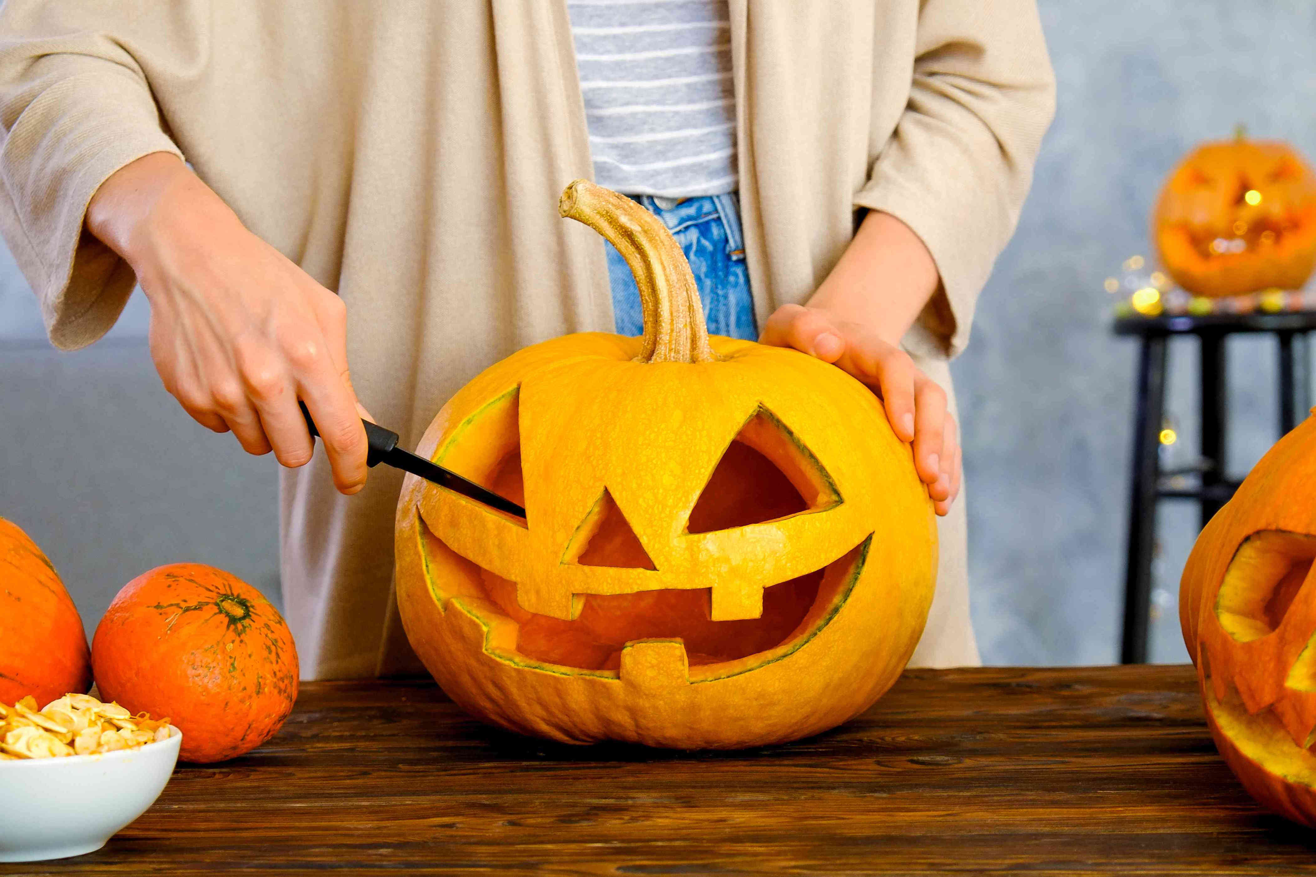 11 Pumpkin Carving Mistakes That Are Shortening the Lifespan of Your ...
