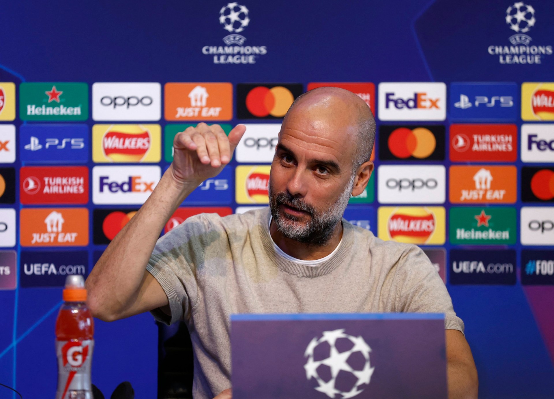 pep guardiola responds to man utd and chelsea's poor start in the premier league