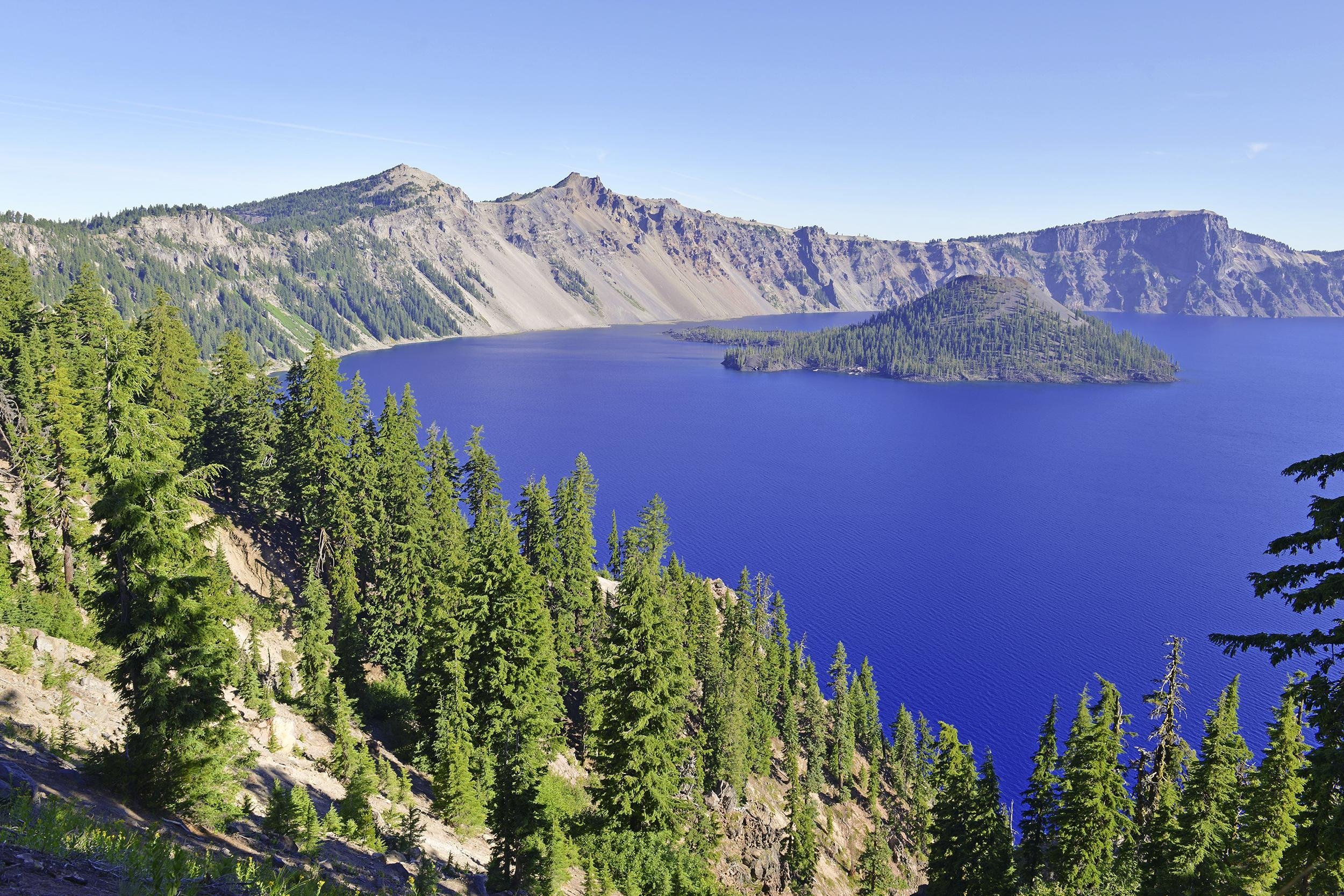 <p>This park in southern Oregon is billed as being "like no place else on Earth," which may be reason enough to visit and, of course, take a selfie. The crystalline lake features an island — a dormant volcano — that rises 763 feet above the lake at its western end.  </p>
