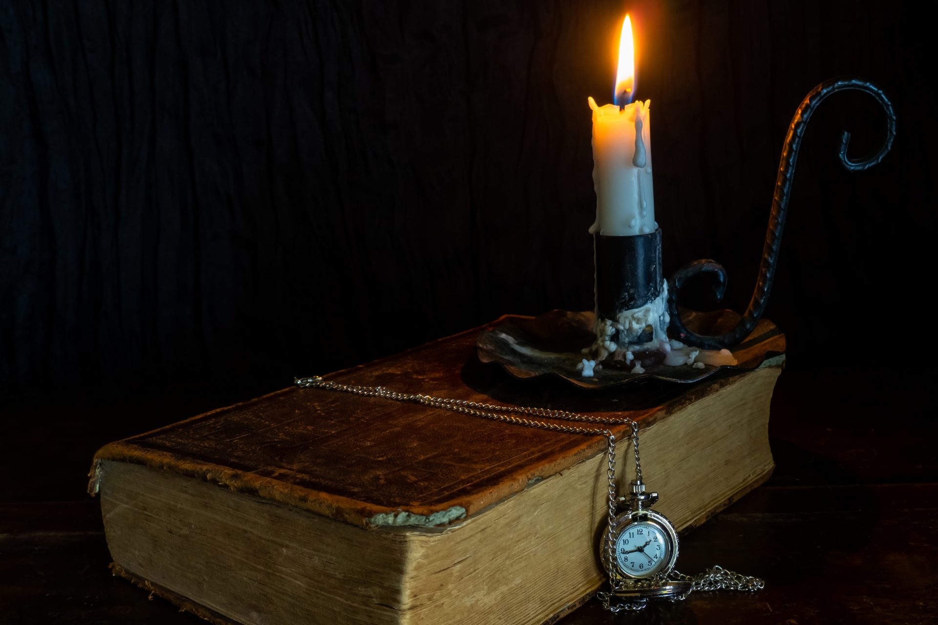 The flat earth and other new religions