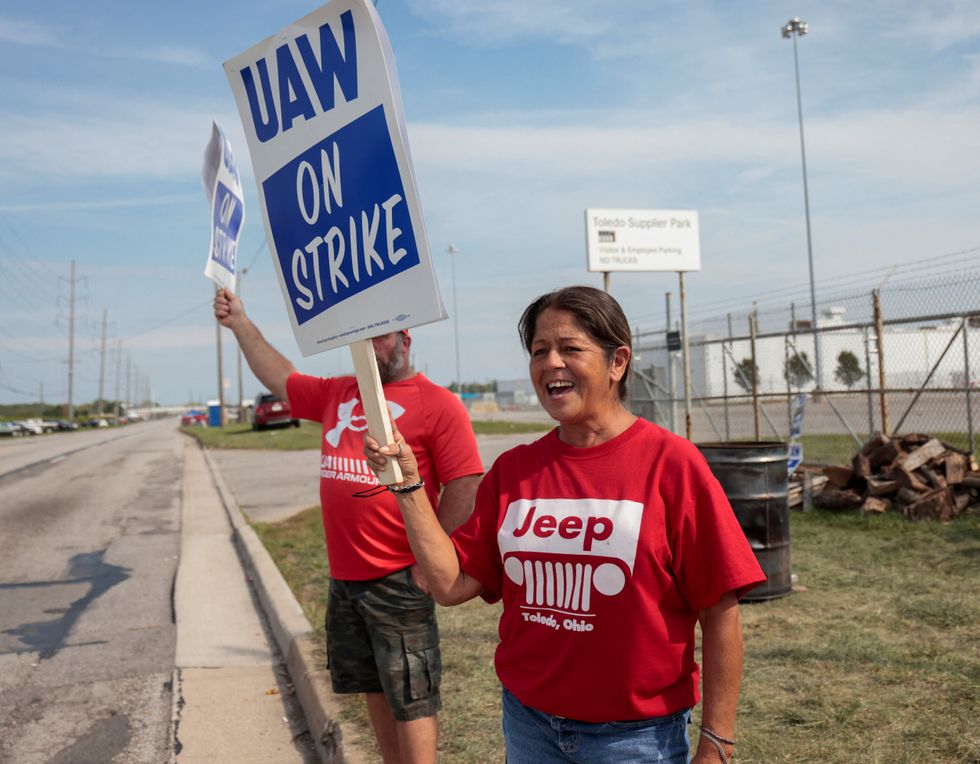 autoworkers' strike highlights biden's union problem ahead of 2024 vote