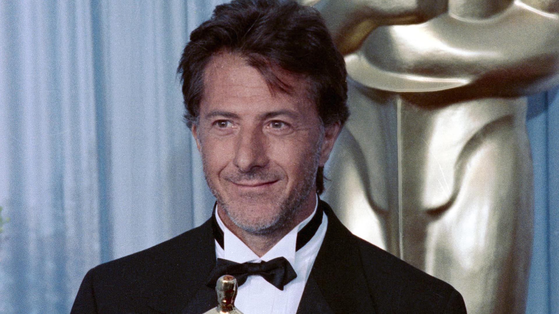 <p>'O Perfume - A História de um Assassino' e 'Perdidos na Noite' ('O Cowboy da Meia-Noite', em Portugal)' são apenas 2 exemplos dos 9 filmes em que Dustin Hoffman morreu.</p>