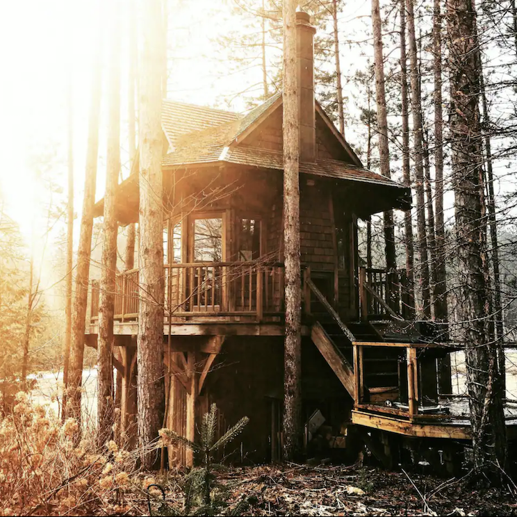 <p>This private treehouse in Port Perry, Ontario doesn’t feel as though it’s only an hour away from bustling Toronto life, but once you arrive you’ll definitely forget the fast city life. This breathtaking space can accommodate two guests for the ultimate romantic retreat, with a winery, restaurants, ski hills and golf courses just minutes away.</p> <p><a href="https://www.airbnb.ca/rooms/13370153" rel="nofollow">Check out the listing.</a></p> <p>Related: <a href="https://www.hgtv.ca/airbnb-cottages-in-canada/" rel="noopener">Stunning Canadian Cottages You Can Book on Airbnb Right Now</a></p>