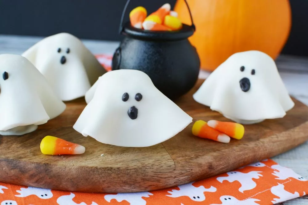 8 Easy Spooky Treats For A Last Minute Halloween Party   AA1gWfUD.img