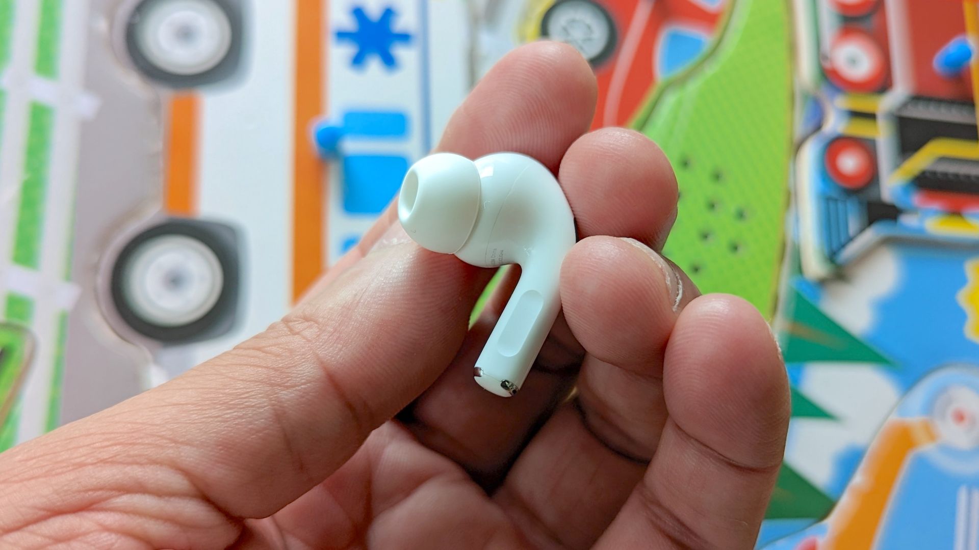 How to mute calls using your AirPods — use iOS 17’s biggest secret