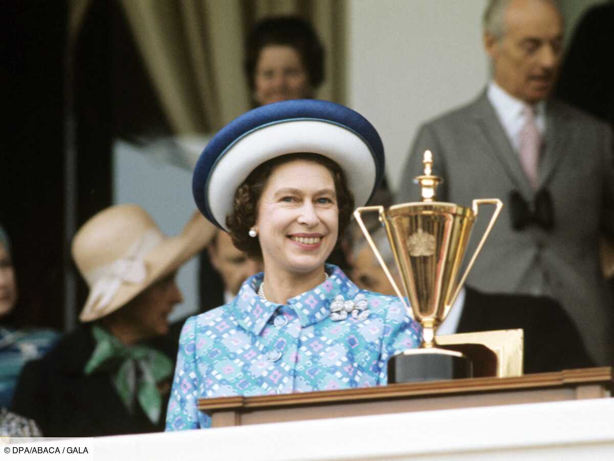 королева елизавета 1964 год фото