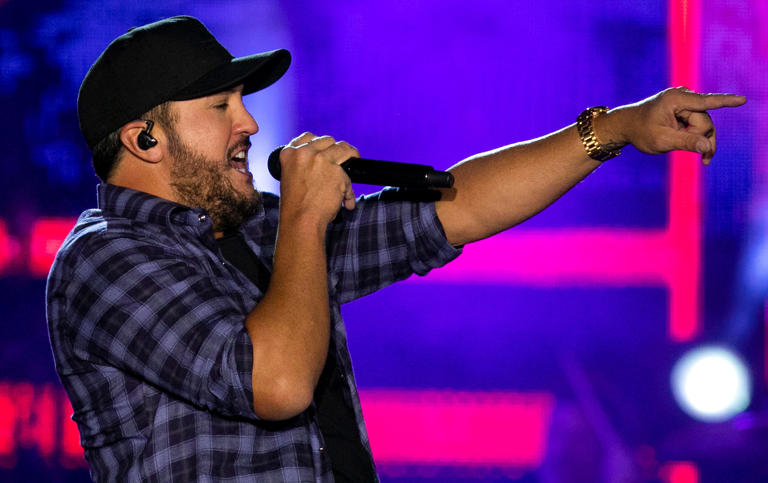 Country Star Luke Bryan Will Return To Fairfield County On Sept 27