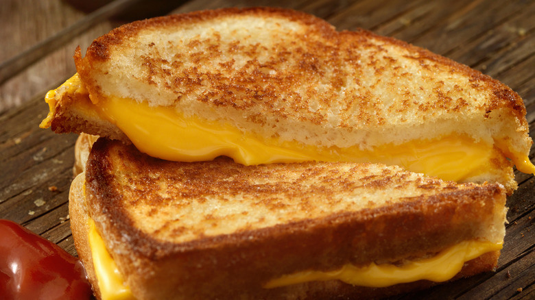 How To Make A Grilled Cheese Sandwich In A Hotel Room With No Kitchen