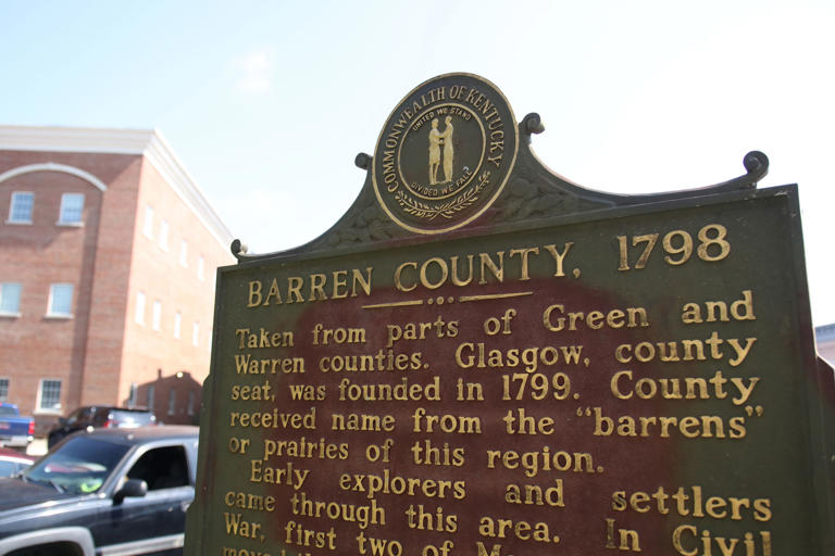 Barren County Chamber of Commerce awards 3 with business awards