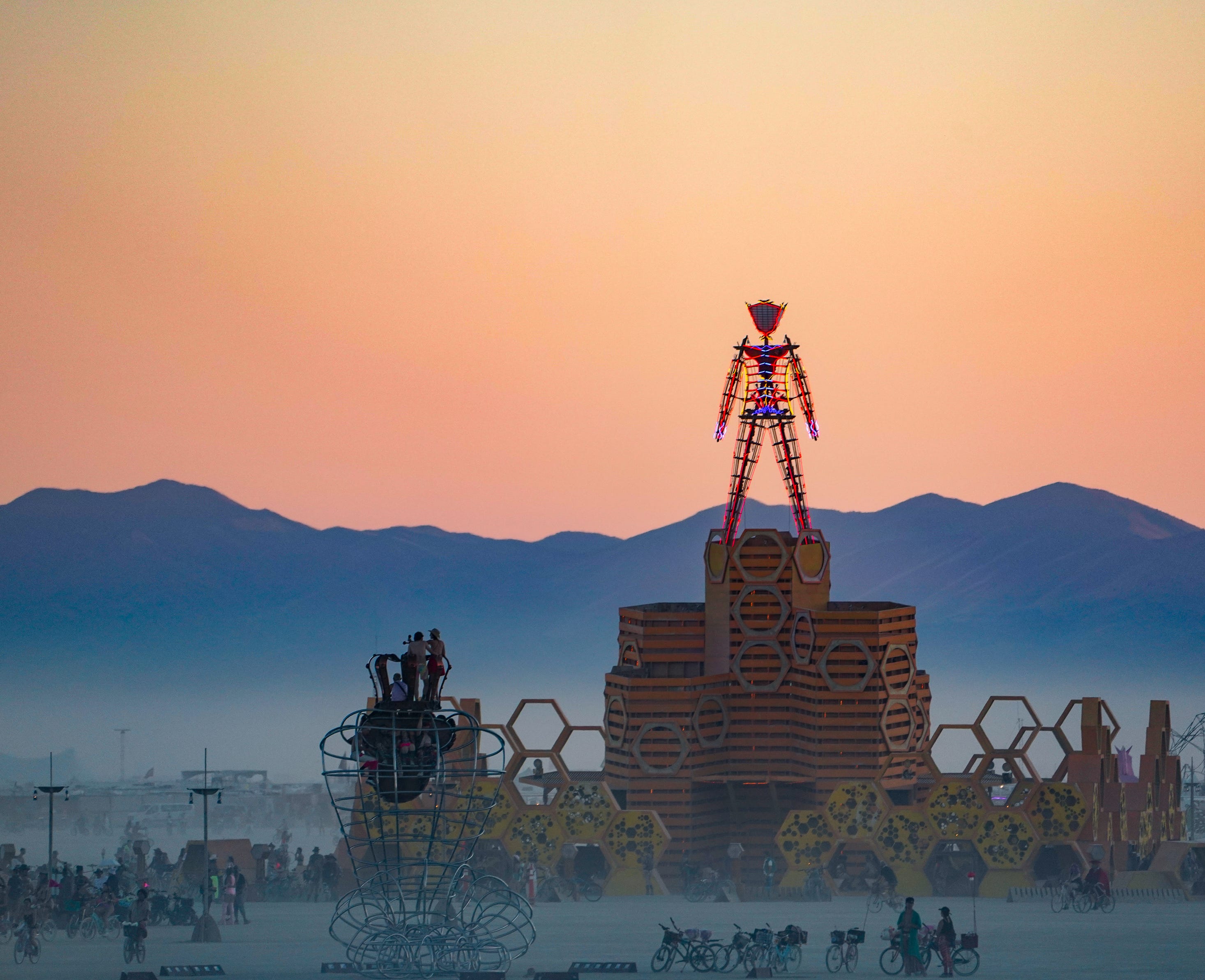 Burning Man 2023 With no estimate of reopening time, Burners party in