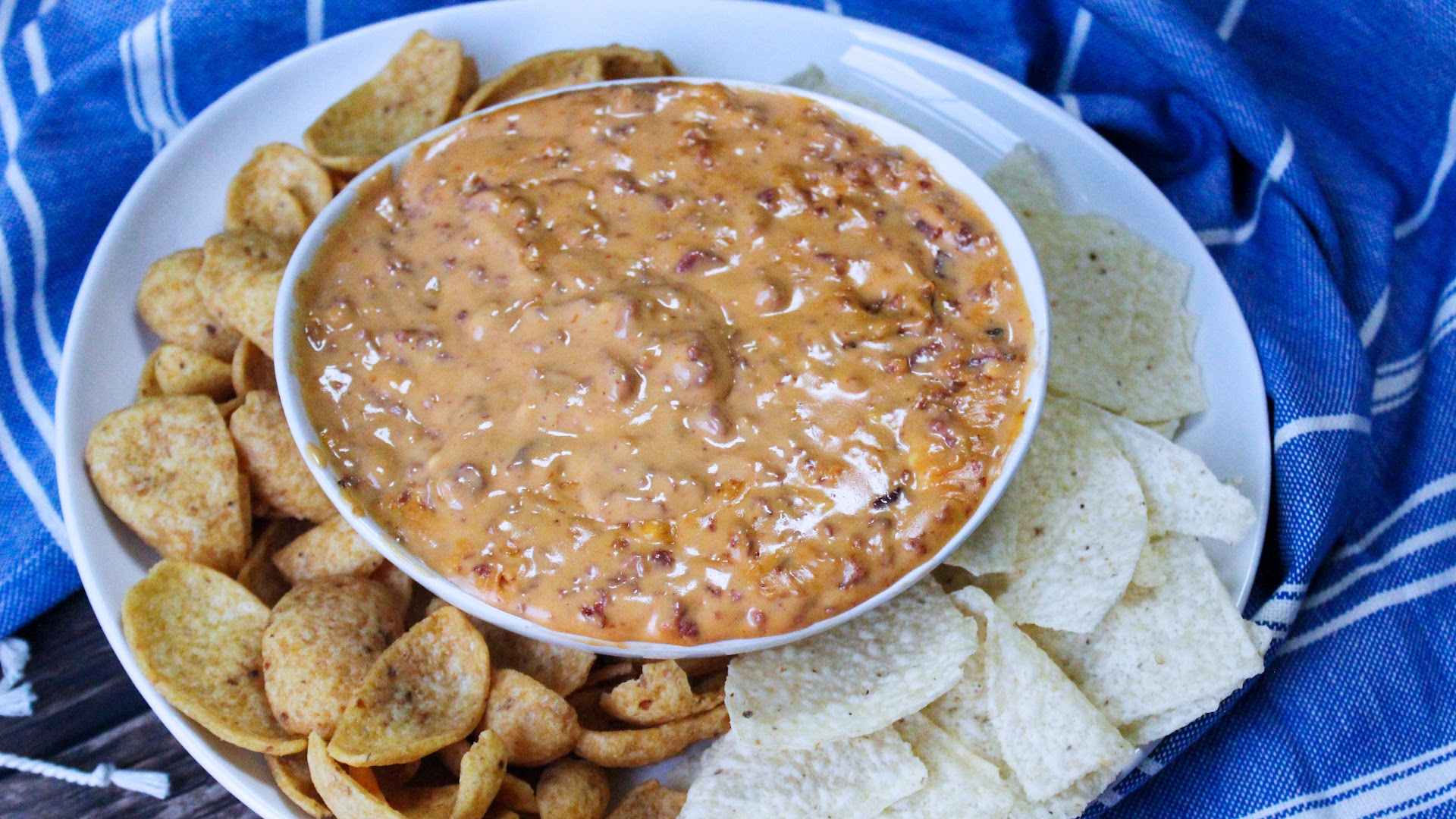 Make A Batch Of This Cheesy Dip For Game Day And You'll Be Asked To