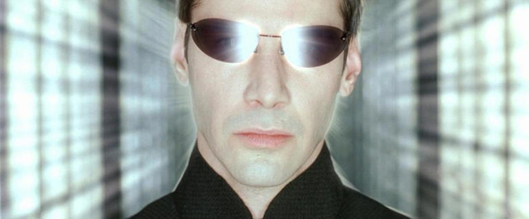 Neo dans Matrix, sur le point de rencontrer son créateur