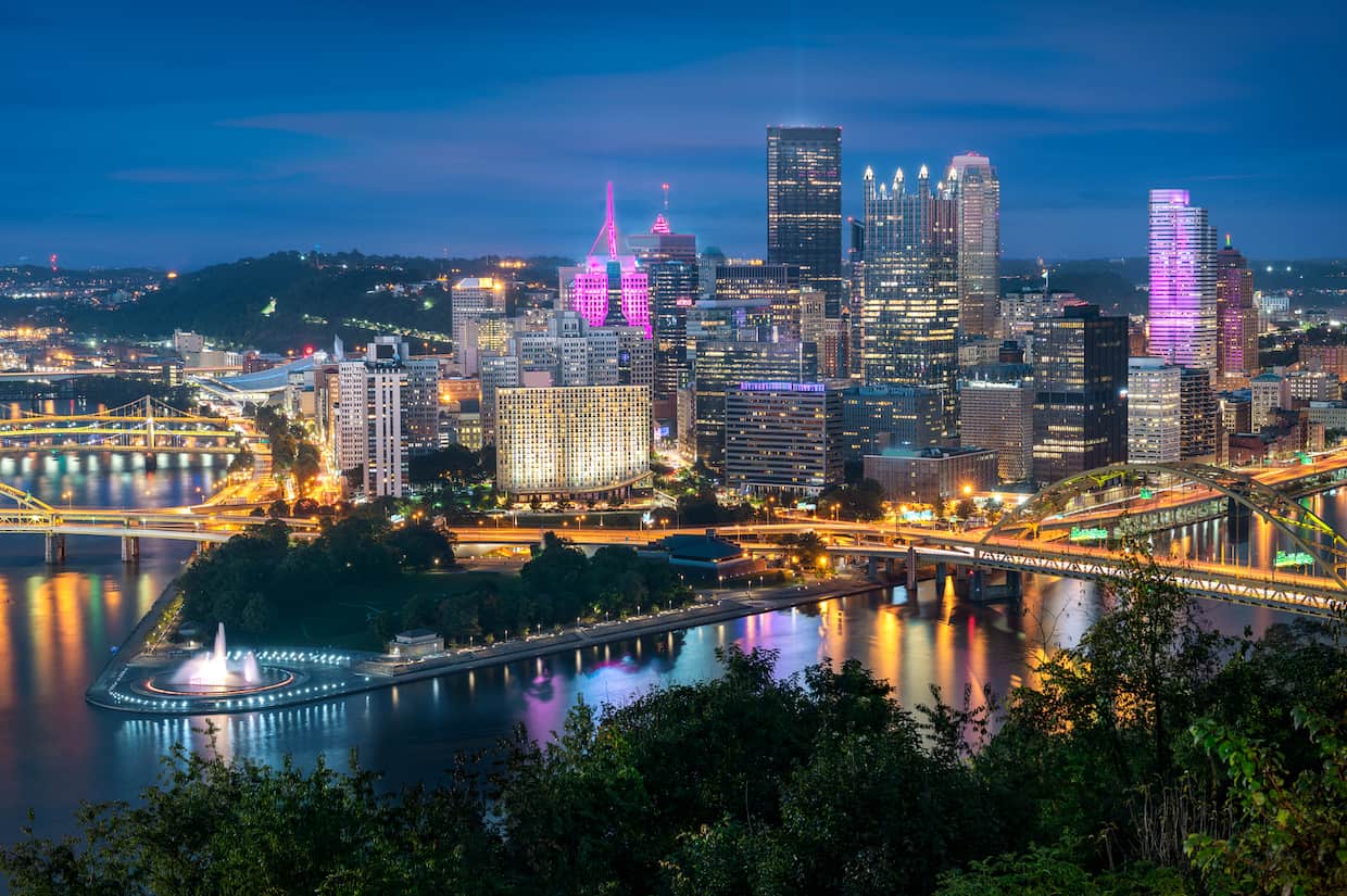 Pittsburgh Skyline. Photo Credit: Yayimages.