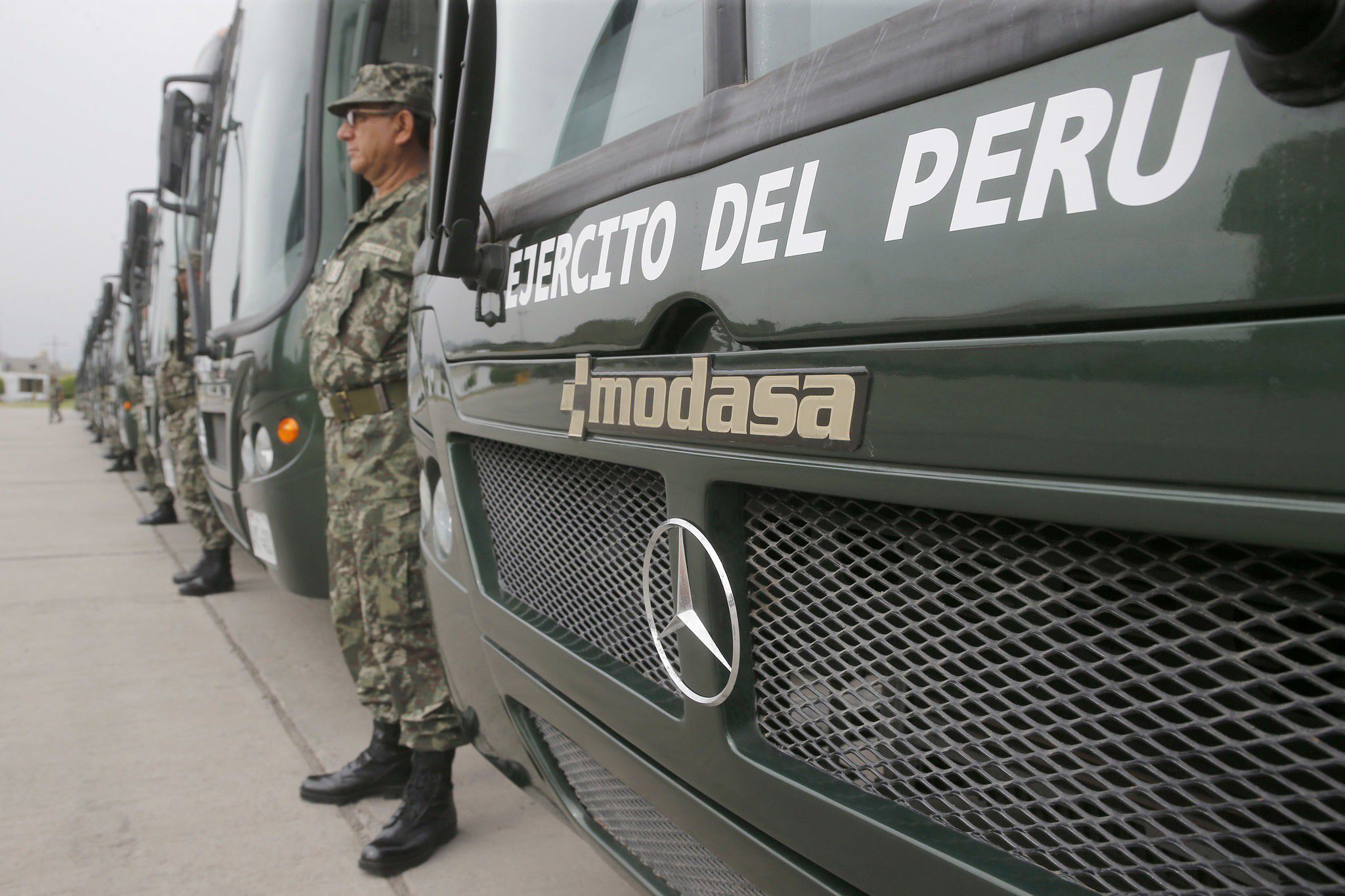 muere militar peruano en combates con miembros remanentes de grupo guerrillero sendero luminoso