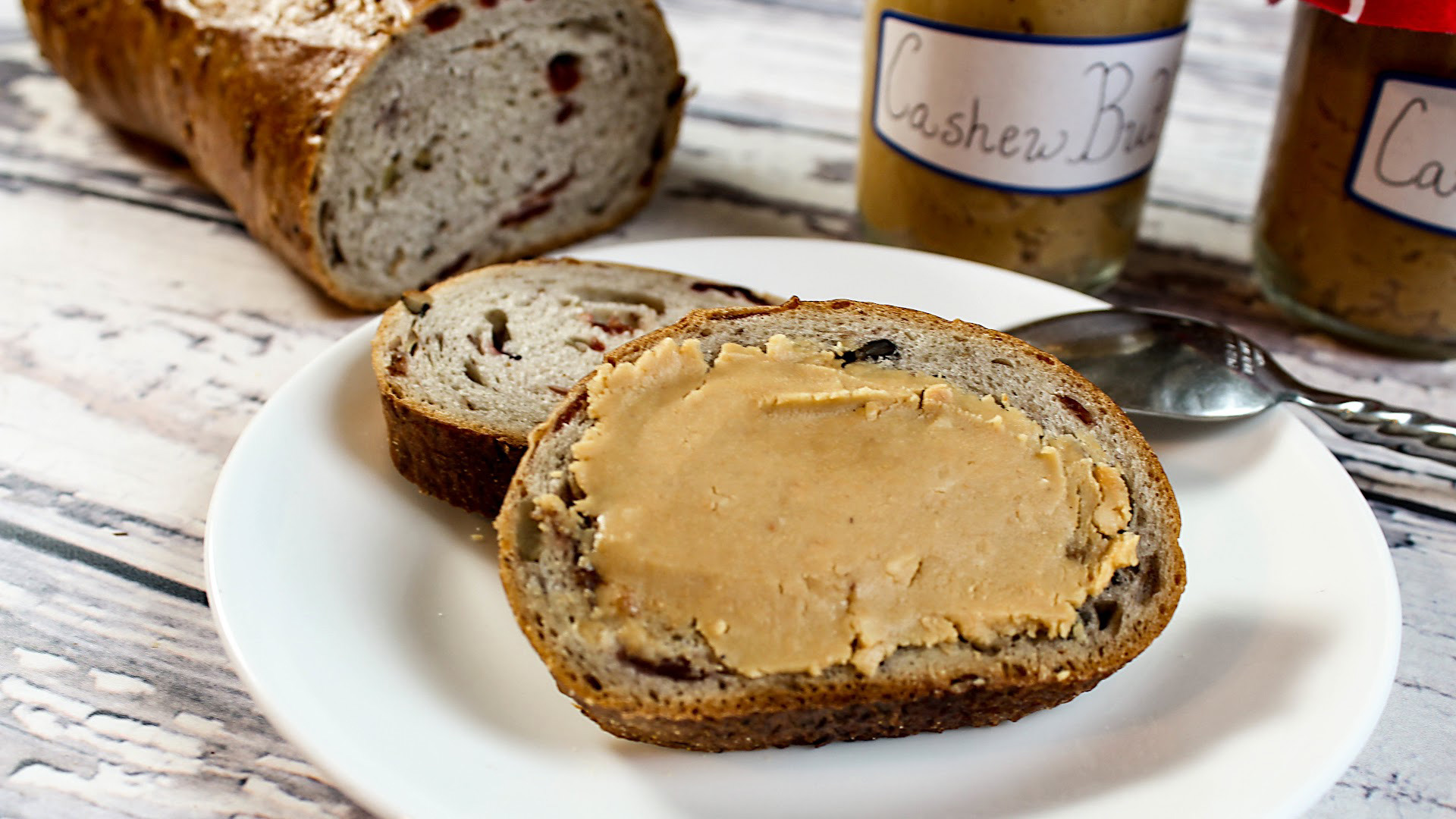 Rich, Smooth, Salty, And Sweet, This Homemade Cashew Butter Is Divine ...