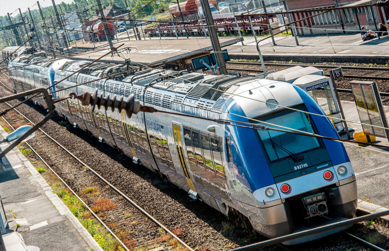 Un train express régional (TER) à la gare de Hazebrouck, dans le nord de la France, le 22 mai 2014. (Photo d'illustration)