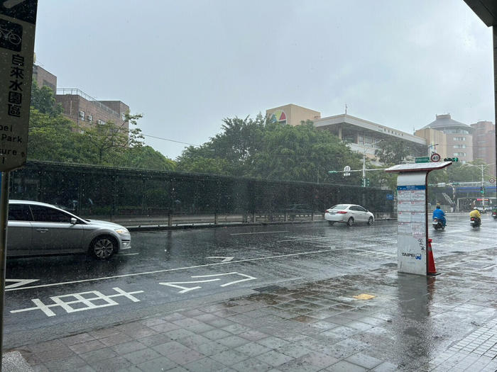 西南風影響！南台灣有雨 專家：午後東北部留意雷陣雨