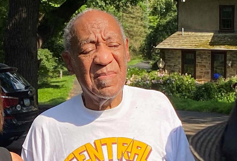 Bill Cosby speaks to reporters outside of his home on June 30, 2021 in Cheltenham, Pennsylvania. /Photo by Michael Abbott/Getty Images