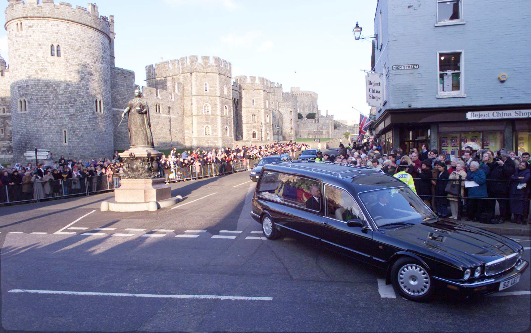 <p>Mourners watched the hearse carrying the coffin of Princess Margaret leave Windsor Castle after her funeral service on its way to Slough Crematorium in Berkshire, England, on Feb. 15, 2002. </p><p>The Countess of Snowdon is one of the few royals who chose to be cremated rather than buried. She is interred alongside her parents and sister in their small family chapel inside St. George's Chapel.</p>