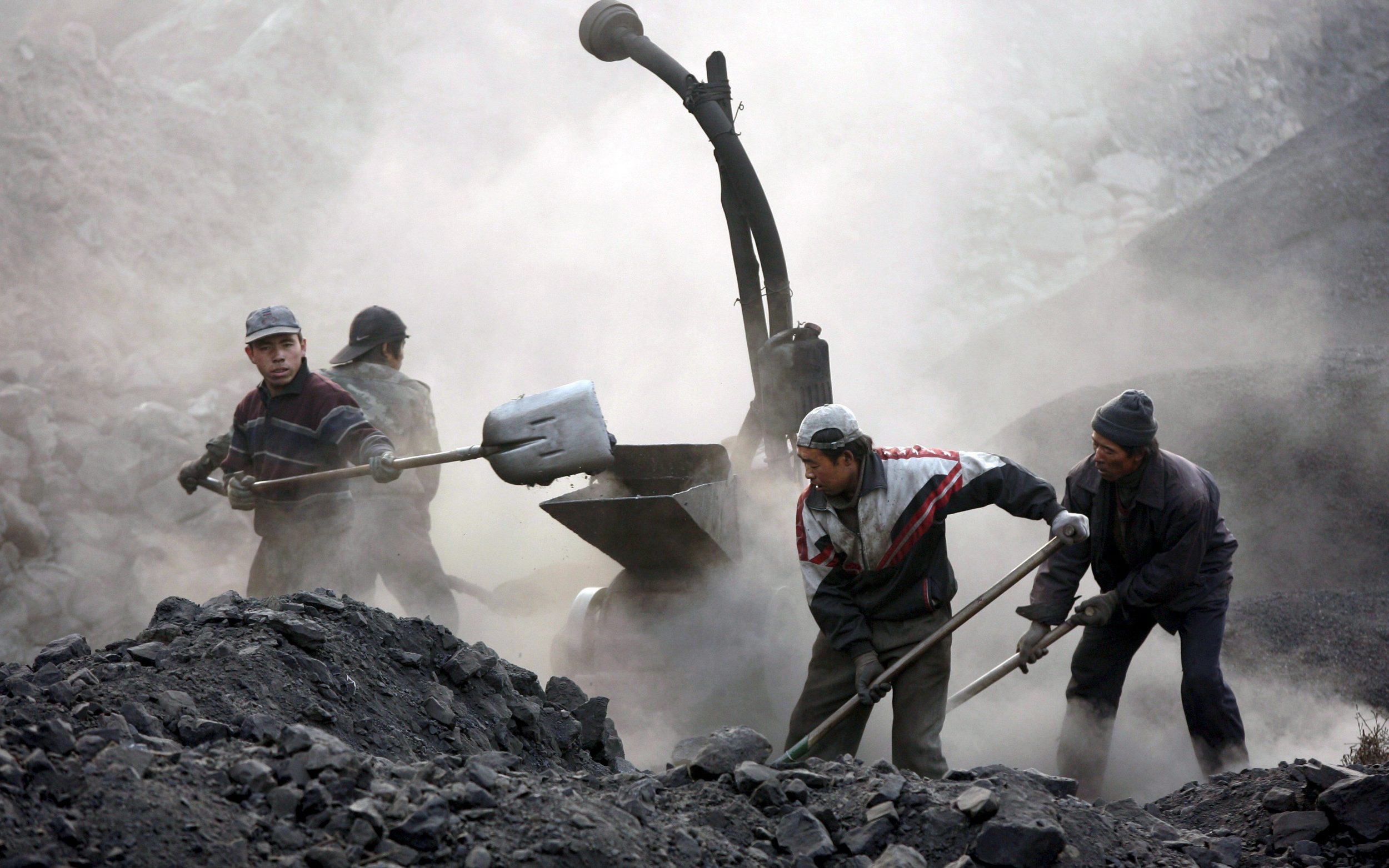 Не легко ее добыть. Добыча редкоземельных металлов в Китае. Добыча полезных ископаемых в Китае. Добыча полезных ископаемых в Японии. Добывающая промышленность Китая.