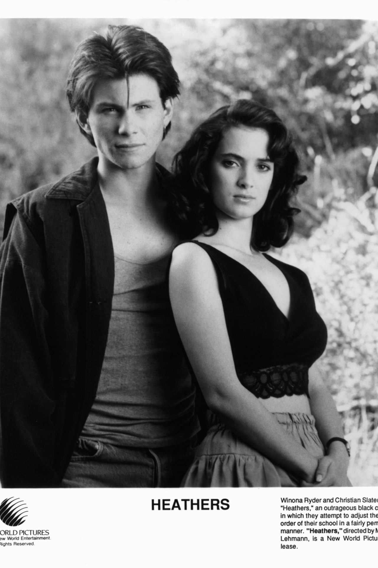 <p>Outro clássico dos anos 1980 foi o filme adolescente 'Atração Mortal', aclamado pela crítica. Winona Ryder deu vida a Veronica Sawyer, uma personagem complexa e rebelde.</p>