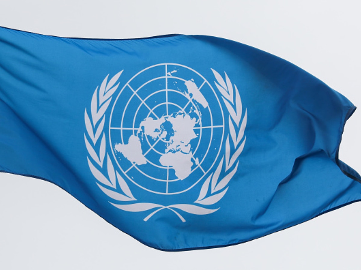 Оон 29. ООН. Флаг Объединенных наций России. BMT tashkiloti. Флаг ООН И России.