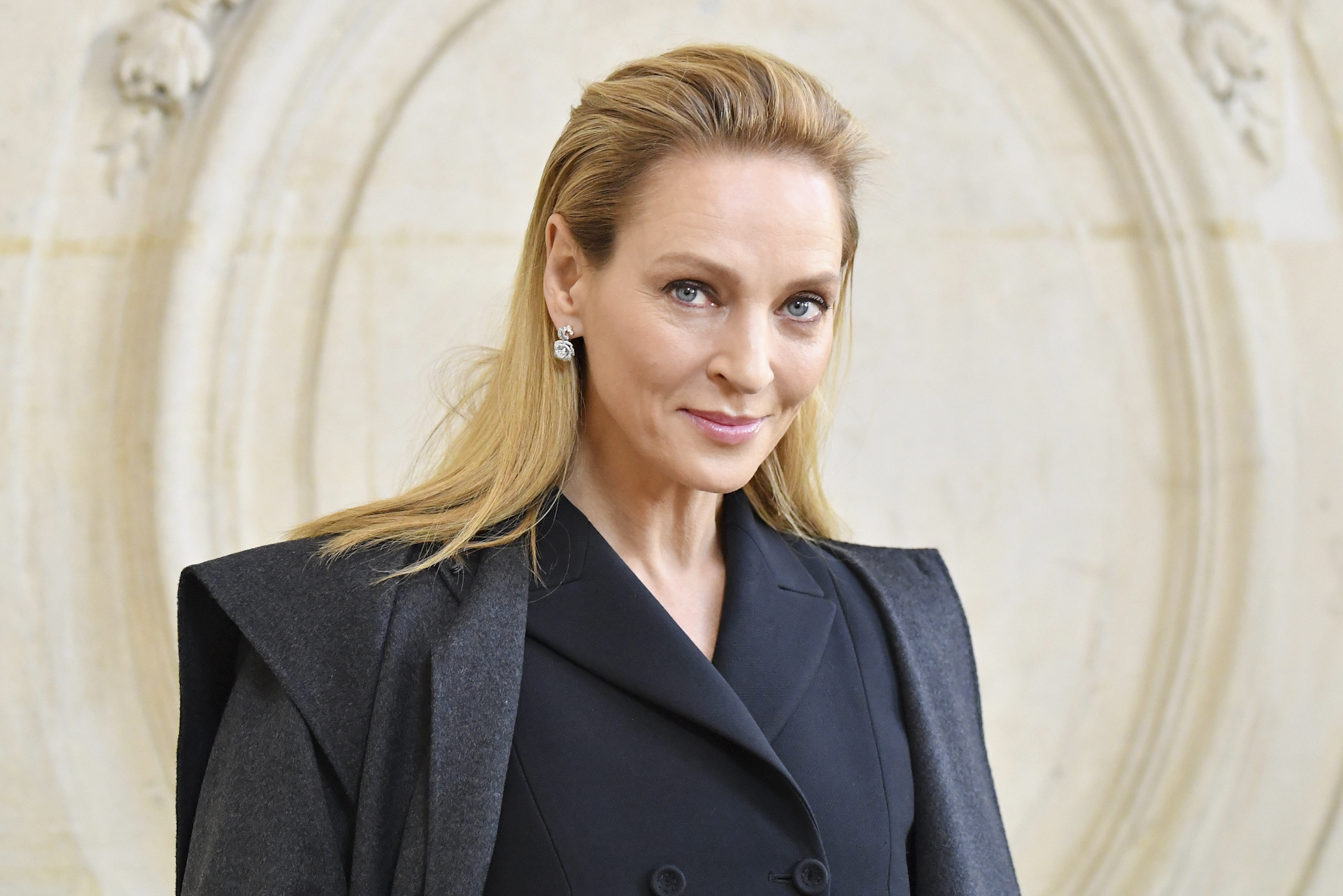 Uma Thurman bietet Unterstützung für Opfer von Gewalt an