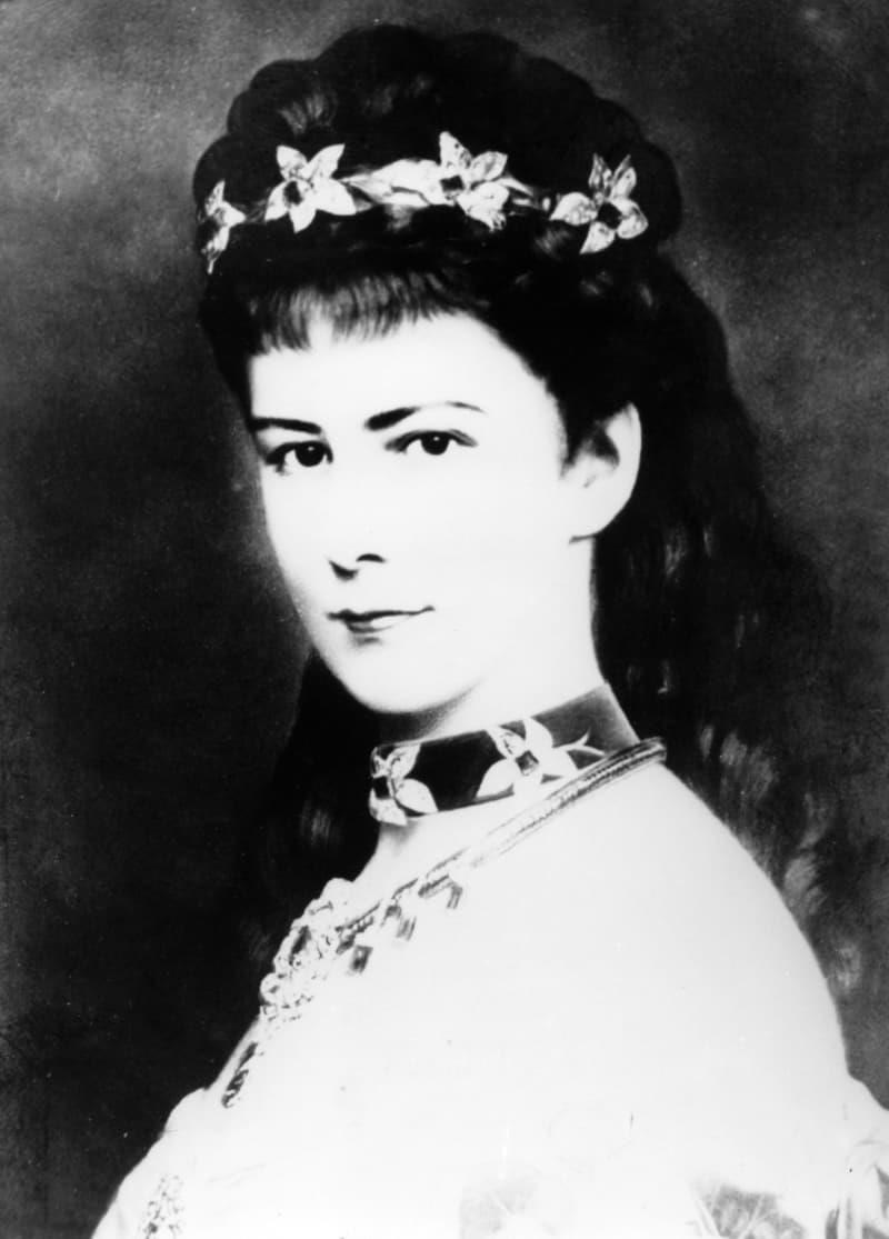 New milestone Viaduct of RRTS over Metro’s Blue Line corridor constructed