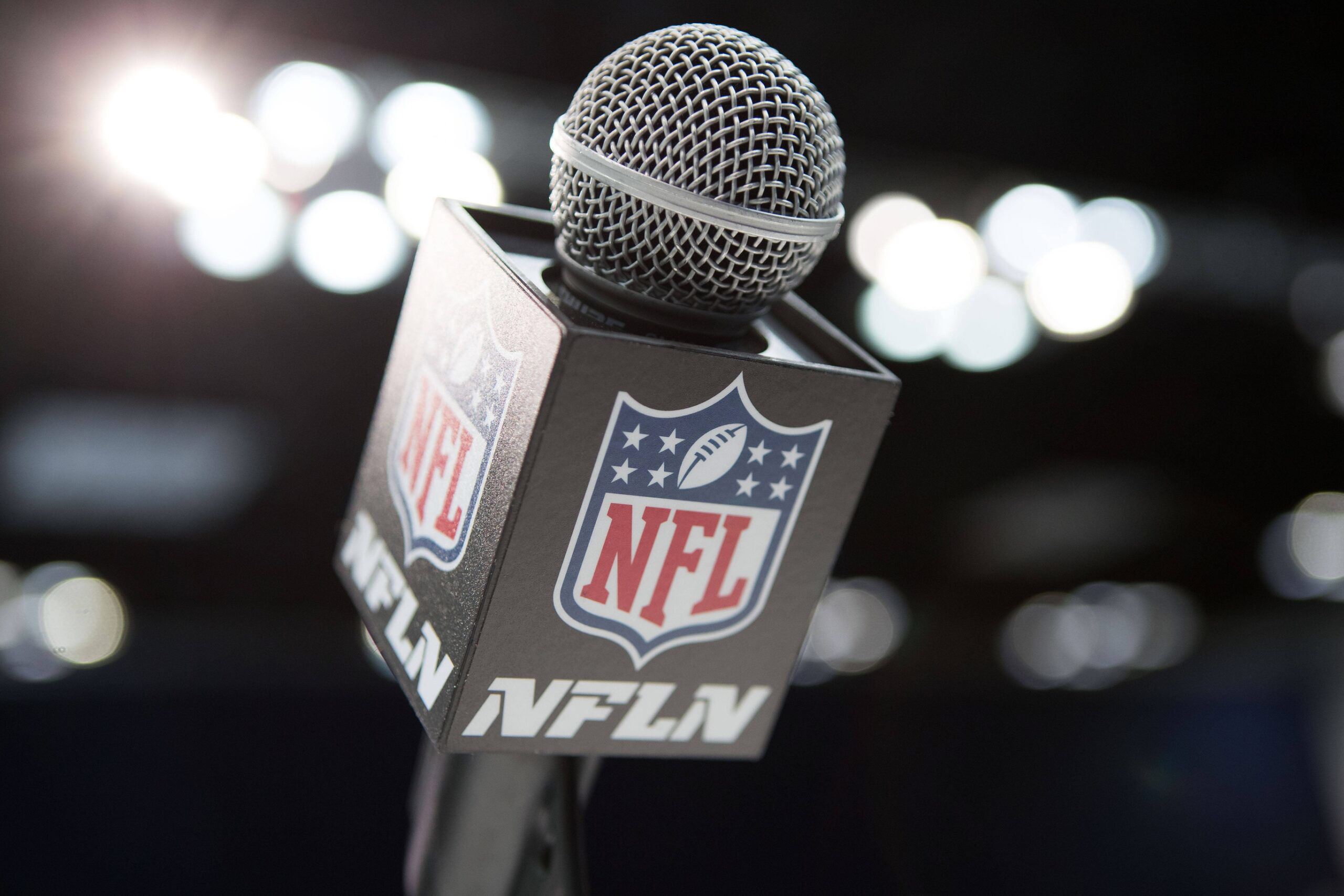 NFL Announcers Week 1 CBS and FOX NFL Game Assignments This Week