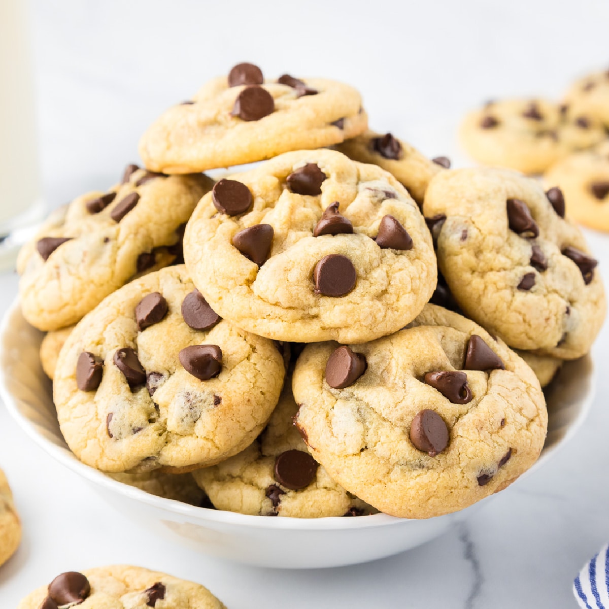The BEST Chocolate Chip Cookies (With Vanilla Pudding!)
