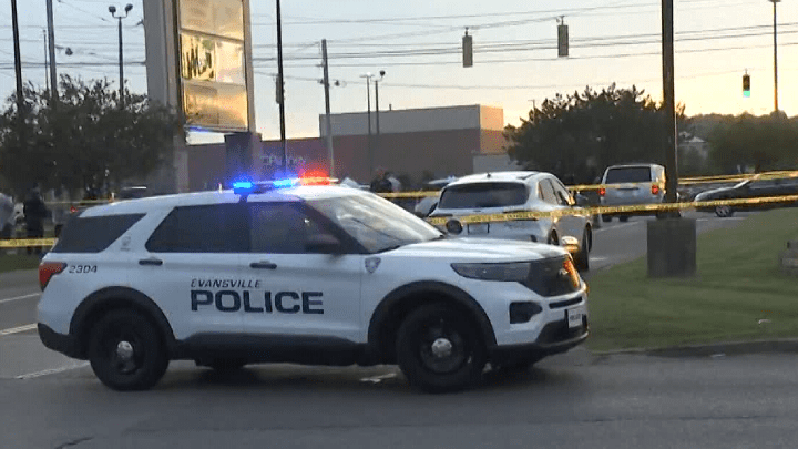 Evansville Police investigate shooting on Green River Road