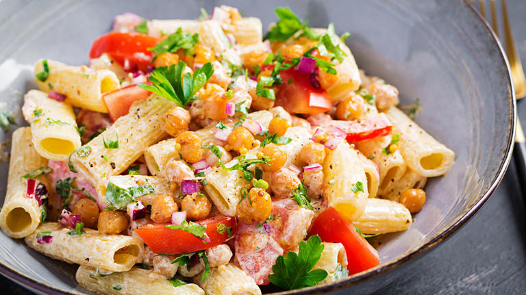 Canned Chickpeas Are All You Need To Bulk Up Pasta Salad