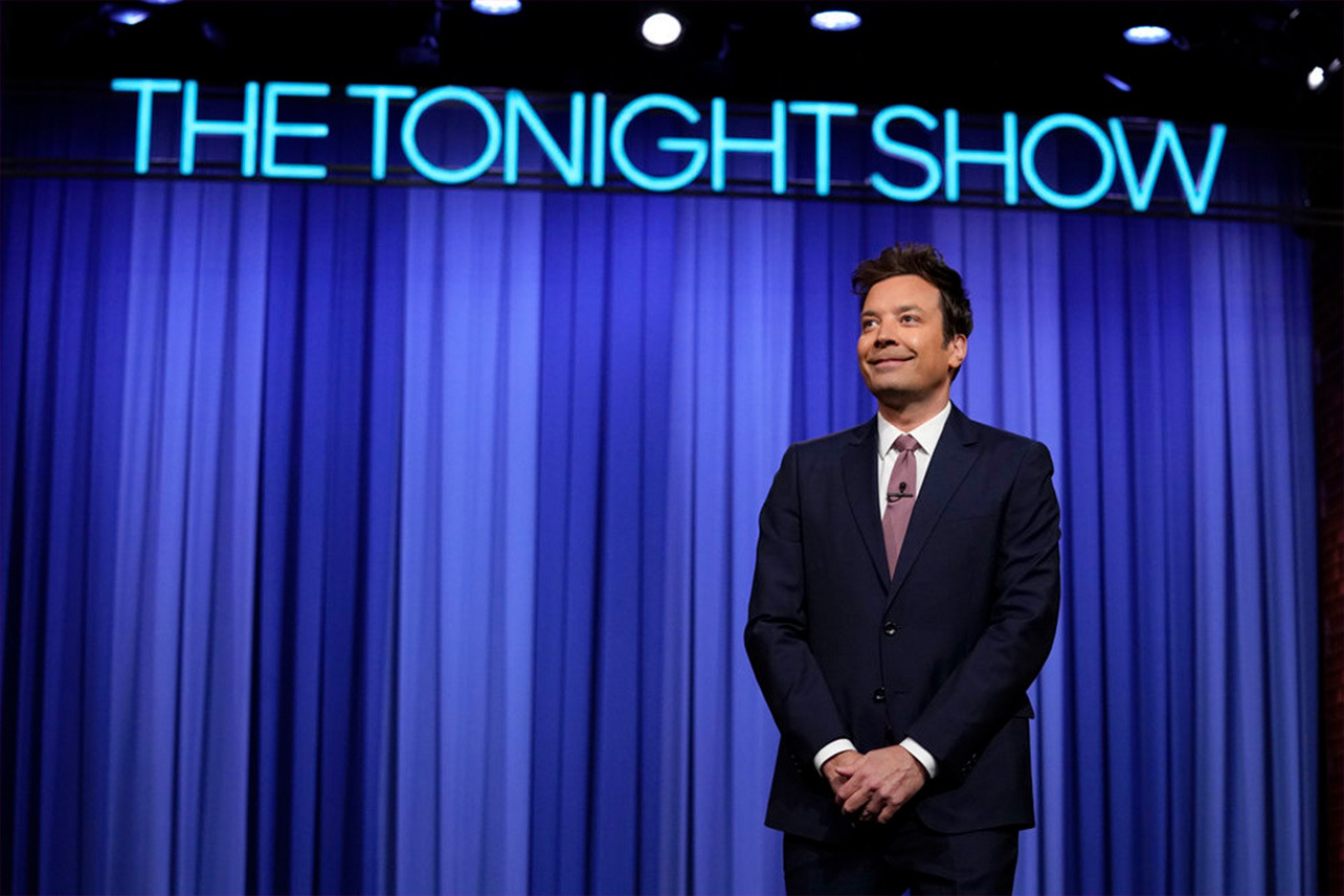 ‘tonight Show Host Jimmy Fallon Apologizes For “embarrassing” Behavior After Being Accused Of