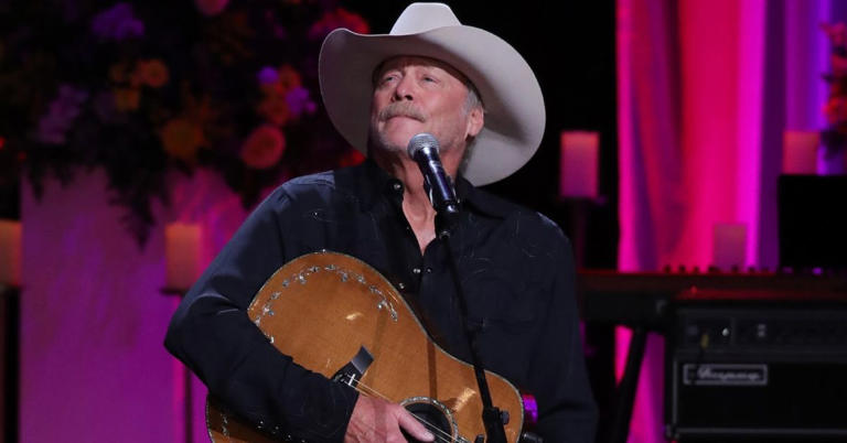 Alan Jackson Scheduled One Final Tour Due To His Health, But Then He ...