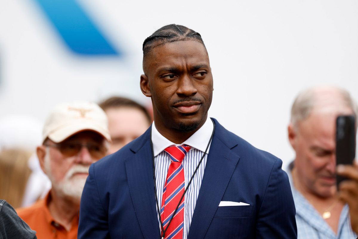 Robert Griffin III taking big step in NFL broadcasting career