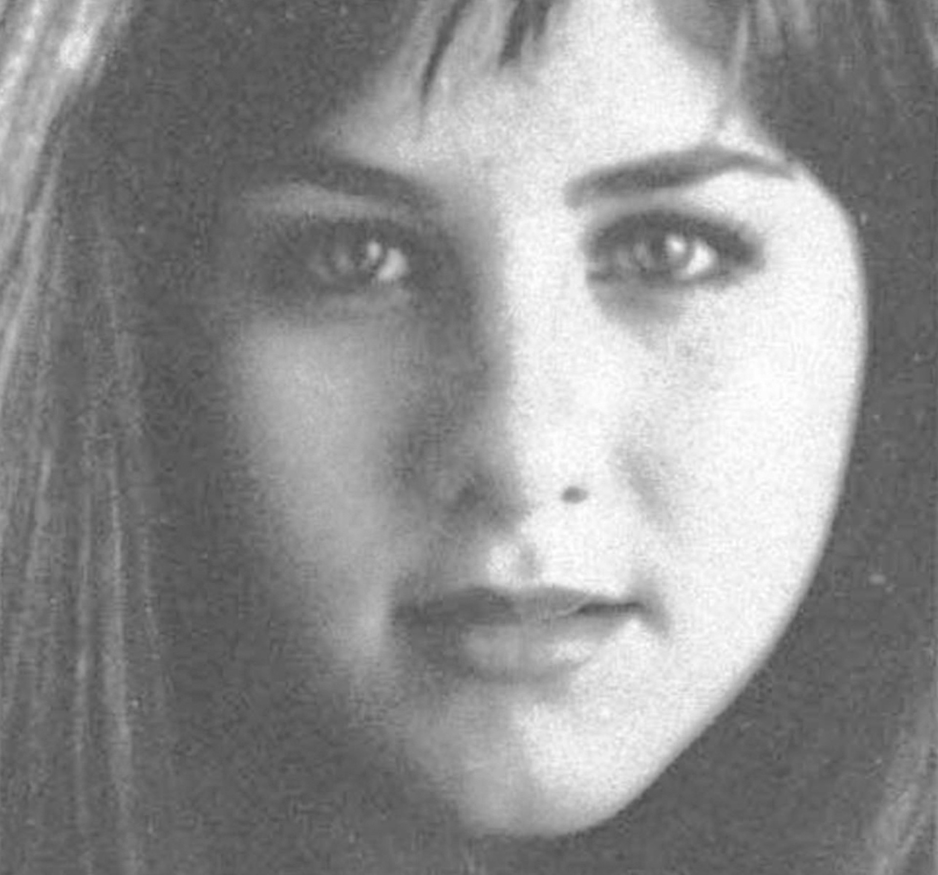Prepare to be amazed by these celebrity yearbook photos