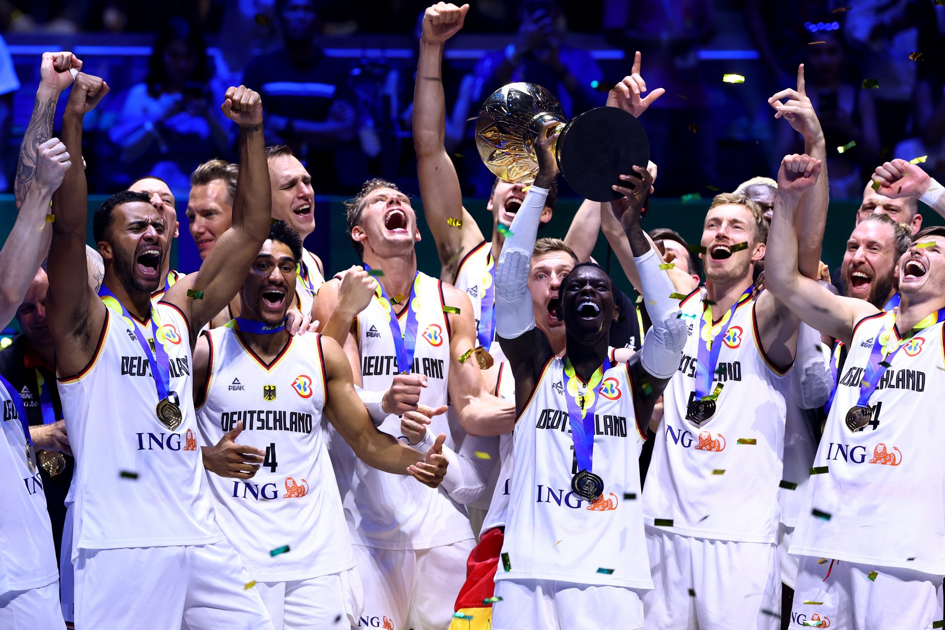 Euphorie Der Basketball-Weltmeister: Pressekonferenz Nach Erstem WM ...