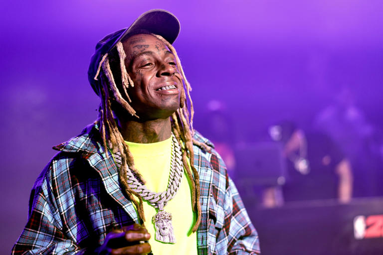 LOS ANGELES, CALIFORNIA - SEPTEMBER 07: Lil Wayne performs onstage at the NBA 2K23 Influencer Launch Event at Rolling Greens on September 07, 2022 in Los Angeles, California. (Photo by Greg Doherty/Getty Images for 2K) ORG XMIT: 775862534 ORIG FILE ID: 1421812935