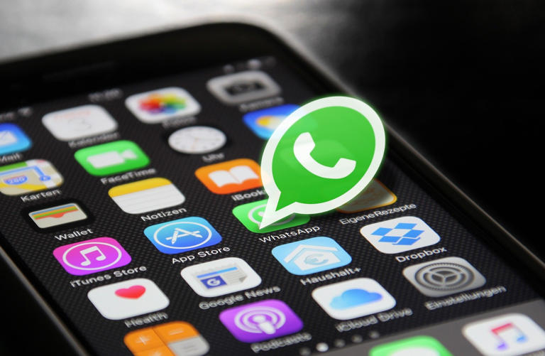 Pengguna iPhone Bisa Punya Multiaccount WhatsApp di Satu Perangkat