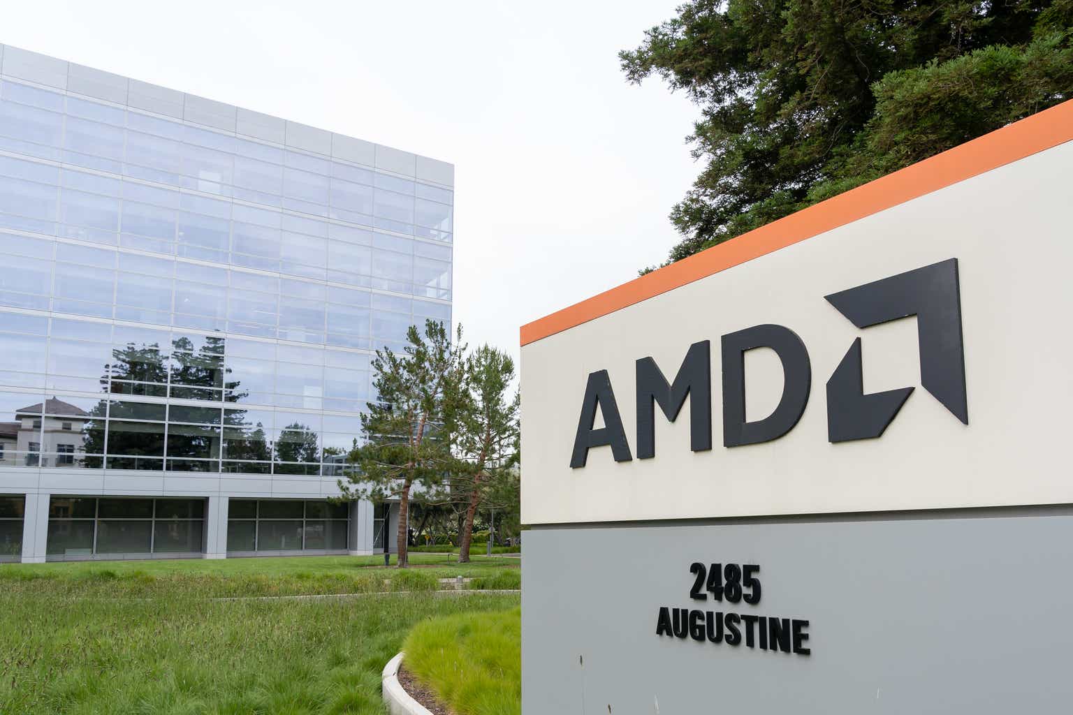 Why Did ARM Holdings And AMD Stock Go Down Today? Blame Tech Sell Off ...