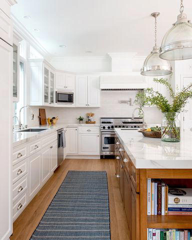A Guide to Kitchen Cabinet Wood Colors
