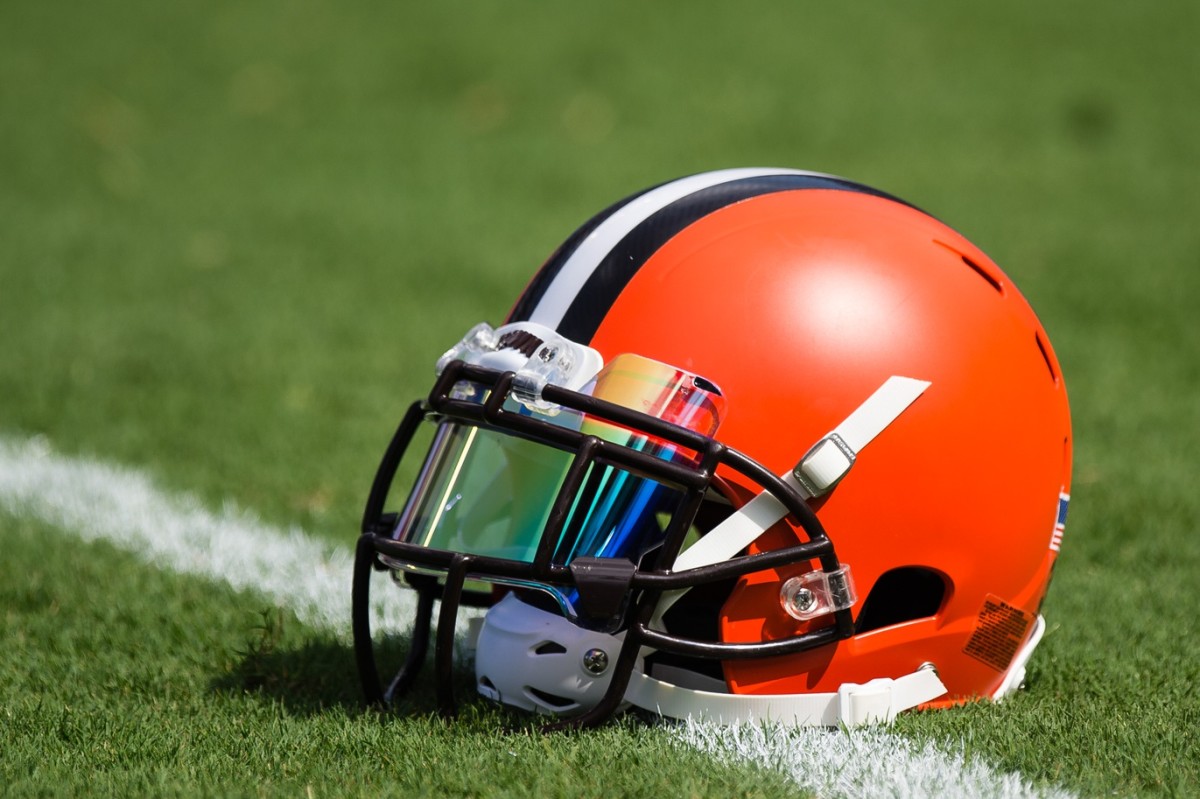 browns assistant coach reportedly leaving cleveland for college ranks