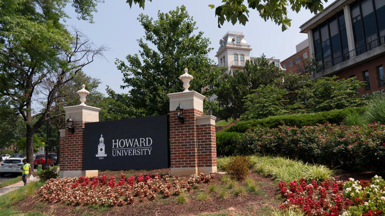 For second straight night, Howard University parents left in tears over missing graduation