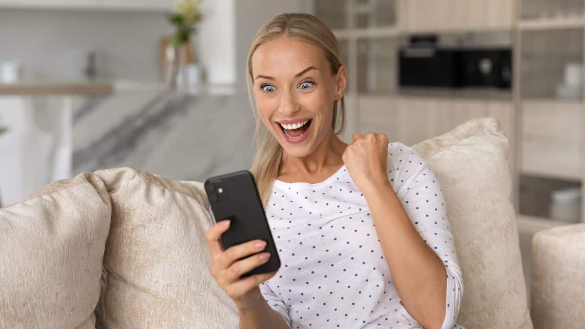 7 Cheap Cell Phone Plans To Save You Money